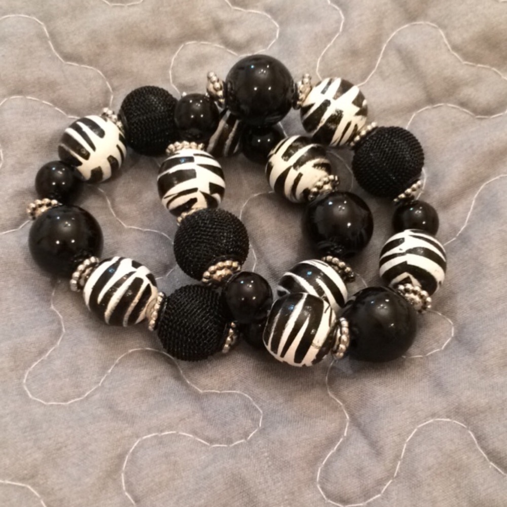 Zebra large bead bracelet set